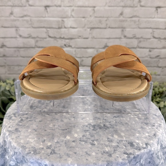 VICI Sugar Tan Interlock 2-Band Plush Cushioned Sandal Slides - WMS 7M🌞VGUC🌞 - Picture 2 of 8